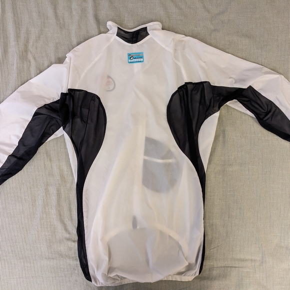 Assos Climarange All Year Round Cycling Shell - Picture 3 of 6